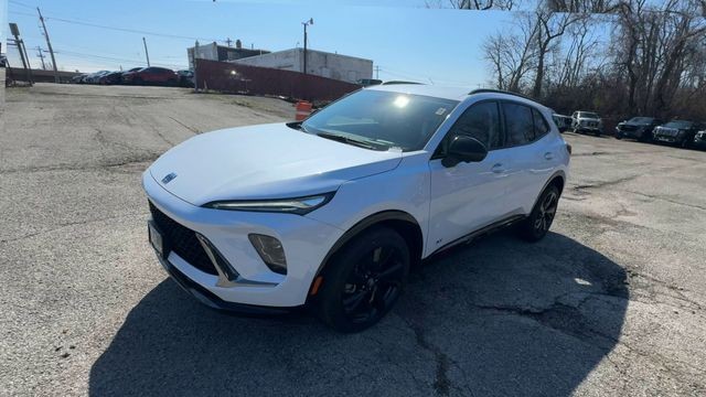 Buick Envision Vehicle Full-screen Gallery Image 04