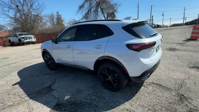 Buick Envision Vehicle Full-screen Gallery Image 06