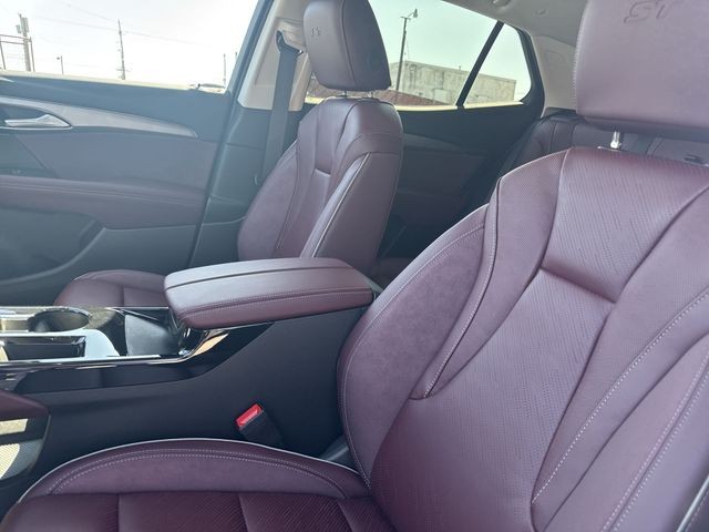 Buick Envision Vehicle Full-screen Gallery Image 11