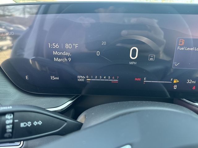 Buick Envision Vehicle Full-screen Gallery Image 15