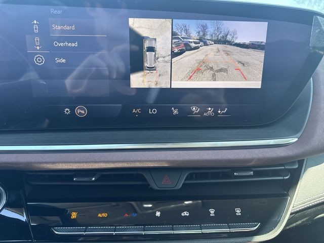 Buick Envision Vehicle Full-screen Gallery Image 17
