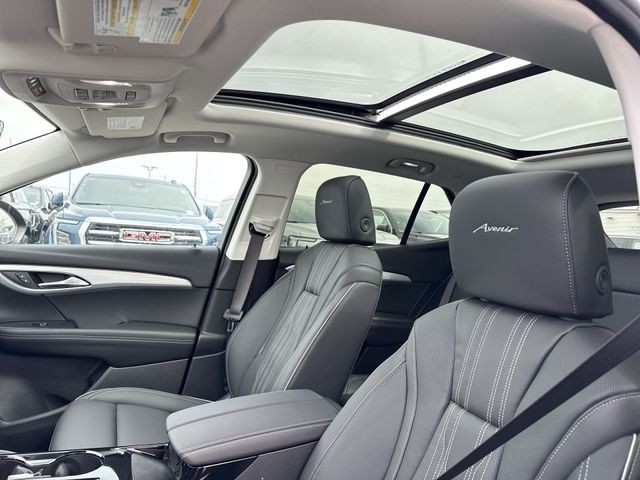 Buick Envision Vehicle Full-screen Gallery Image 22