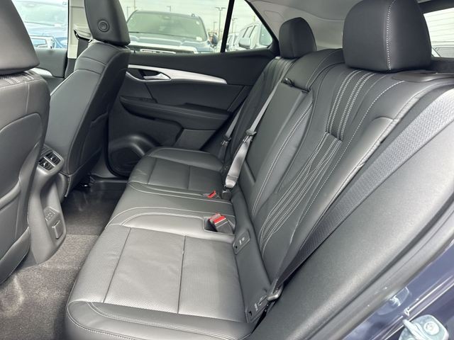 Buick Envision Vehicle Full-screen Gallery Image 23