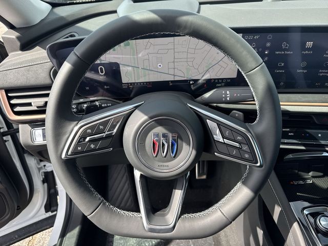 Buick Envision Vehicle Full-screen Gallery Image 14