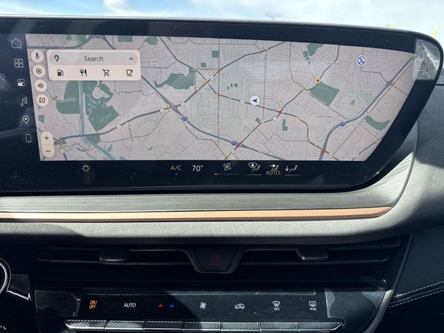 Buick Envision Vehicle Full-screen Gallery Image 18