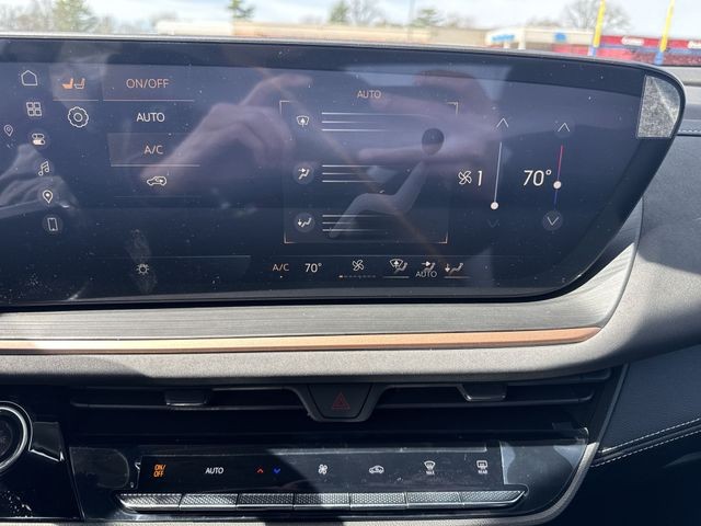 Buick Envision Vehicle Full-screen Gallery Image 19