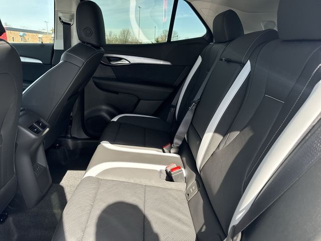 Buick Envision Vehicle Full-screen Gallery Image 22