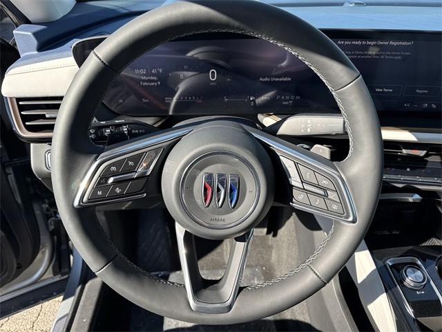 Buick Envision Vehicle Full-screen Gallery Image 14