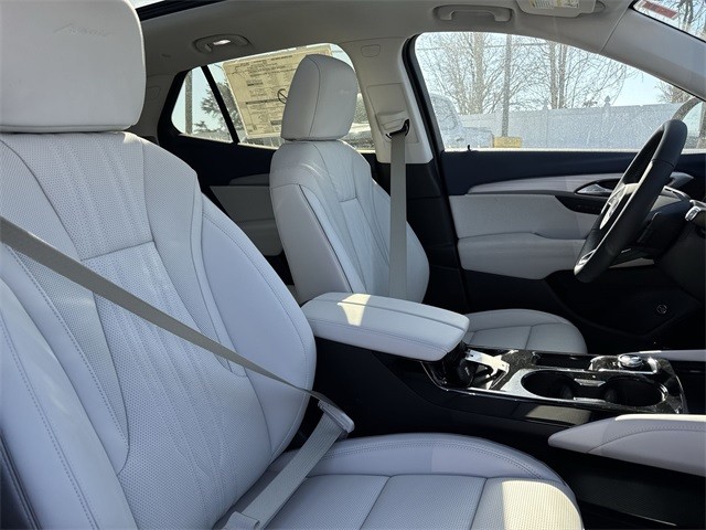 Buick Envision Vehicle Full-screen Gallery Image 25