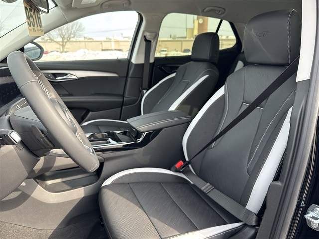 Buick Envision Vehicle Full-screen Gallery Image 11