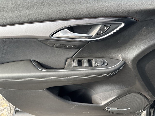 Buick Envision Vehicle Full-screen Gallery Image 13