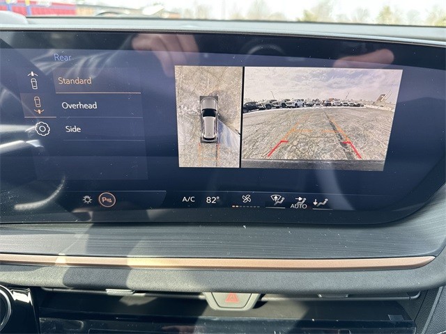 Buick Envision Vehicle Full-screen Gallery Image 17