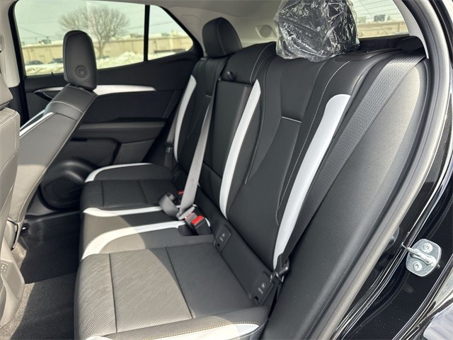 Buick Envision Vehicle Full-screen Gallery Image 22