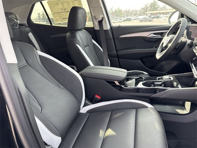 Buick Envision Vehicle Full-screen Gallery Image 24