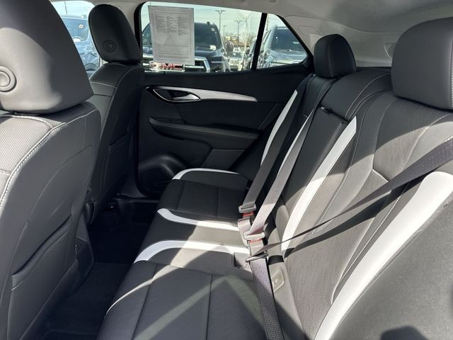 Buick Envision Vehicle Full-screen Gallery Image 22