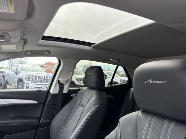 Buick Envision Vehicle Full-screen Gallery Image 22