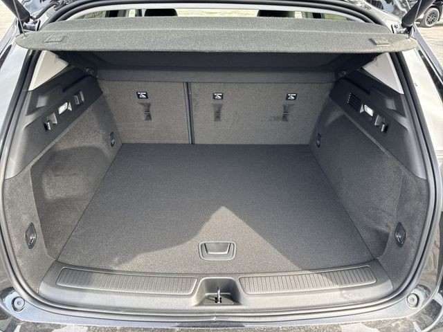 Buick Envision Vehicle Full-screen Gallery Image 24