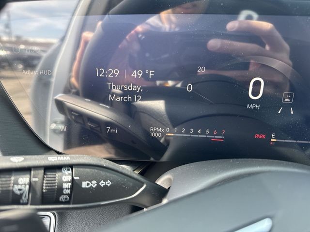 Buick Envision Vehicle Full-screen Gallery Image 15