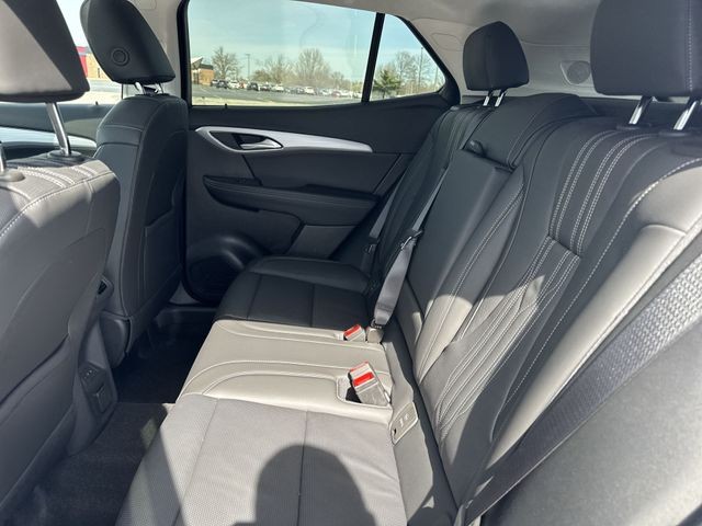 Buick Envision Vehicle Full-screen Gallery Image 23