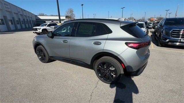 Buick Envision Vehicle Full-screen Gallery Image 06