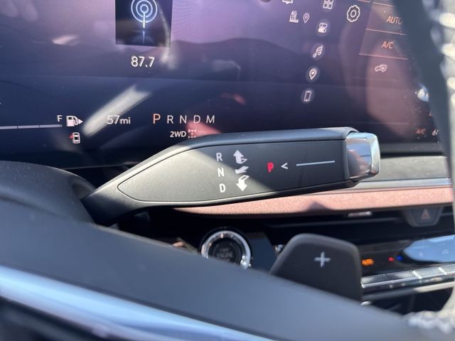 Buick Envision Vehicle Full-screen Gallery Image 20