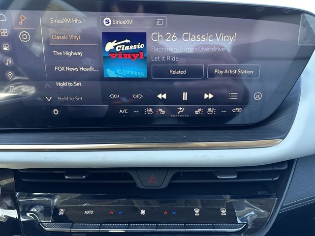 Buick Envision Vehicle Full-screen Gallery Image 16