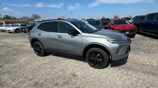 Buick Envision Vehicle Full-screen Gallery Image 02