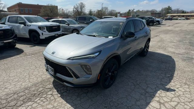 Buick Envision Vehicle Full-screen Gallery Image 04