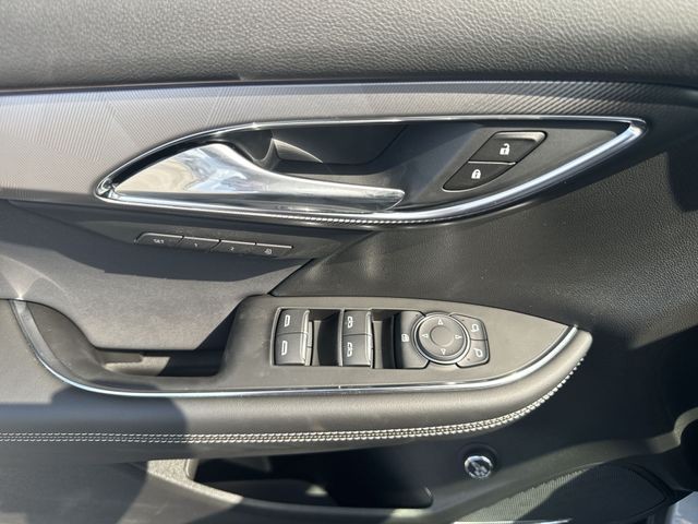 Buick Envision Vehicle Full-screen Gallery Image 13
