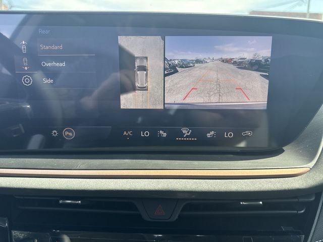 Buick Envision Vehicle Full-screen Gallery Image 17