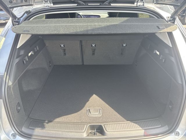 Buick Envision Vehicle Full-screen Gallery Image 23