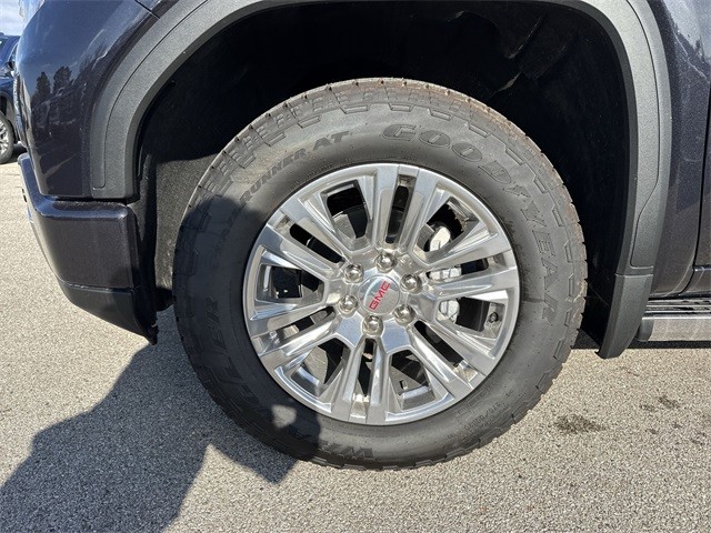 GMC Sierra 1500 Vehicle Full-screen Gallery Image 10