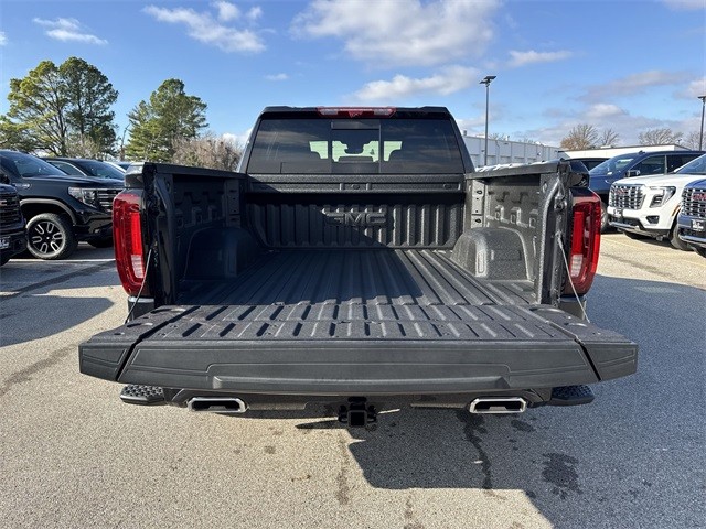 GMC Sierra 1500 Vehicle Full-screen Gallery Image 24