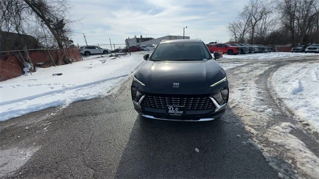 Buick Envision Vehicle Full-screen Gallery Image 03