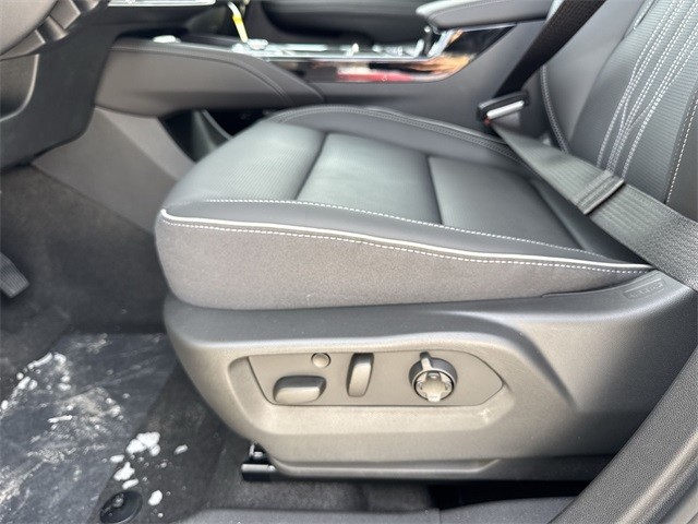 Buick Envision Vehicle Full-screen Gallery Image 12