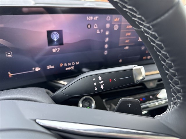 Buick Envision Vehicle Full-screen Gallery Image 20