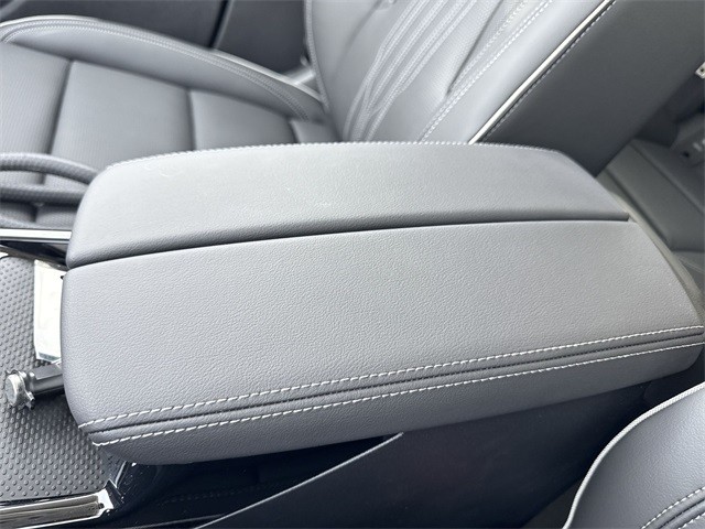 Buick Envision Vehicle Full-screen Gallery Image 21