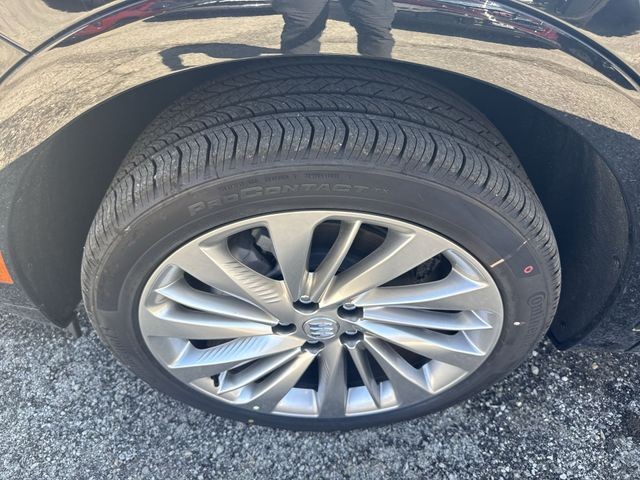 Buick Envision Vehicle Full-screen Gallery Image 10