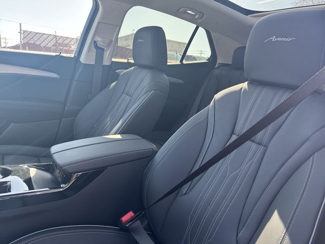 Buick Envision Vehicle Full-screen Gallery Image 11