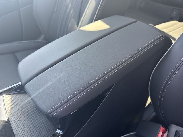 Buick Envision Vehicle Full-screen Gallery Image 21