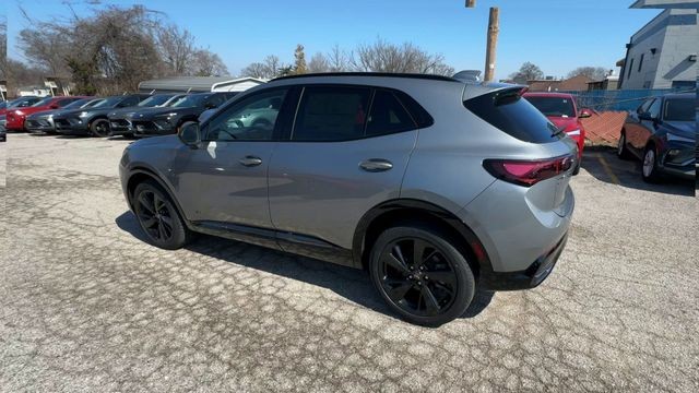 Buick Envision Vehicle Full-screen Gallery Image 06