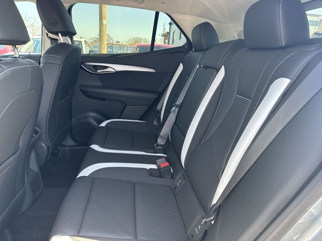 Buick Envision Vehicle Full-screen Gallery Image 22