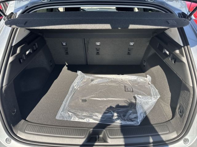 Buick Envision Vehicle Full-screen Gallery Image 23