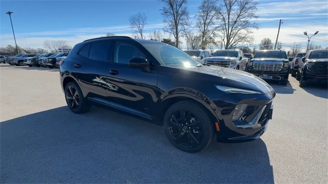 Buick Envision Vehicle Full-screen Gallery Image 02