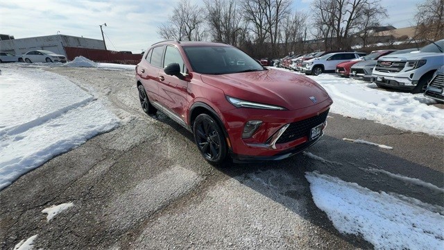 Buick Envision Vehicle Full-screen Gallery Image 02