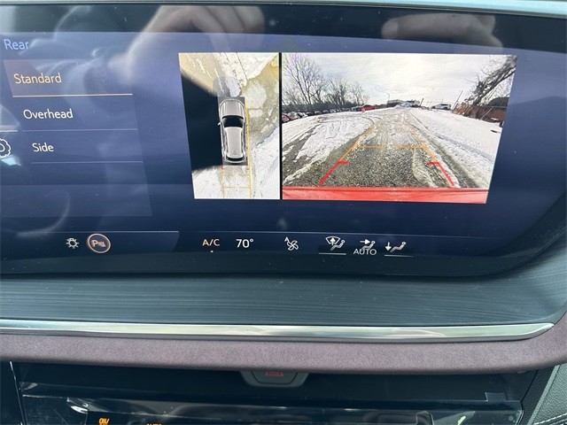 Buick Envision Vehicle Full-screen Gallery Image 17