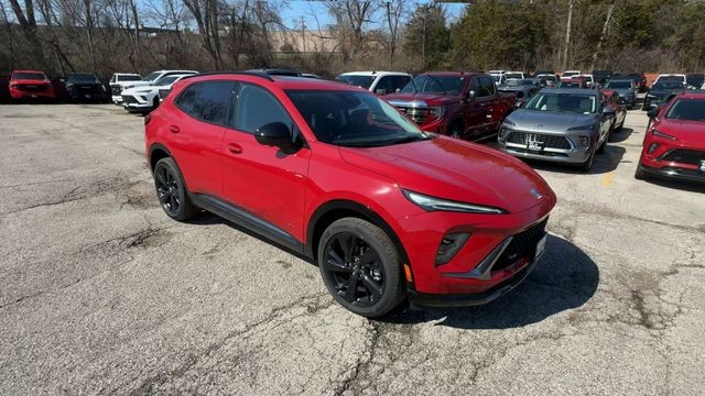 Buick Envision Vehicle Full-screen Gallery Image 02