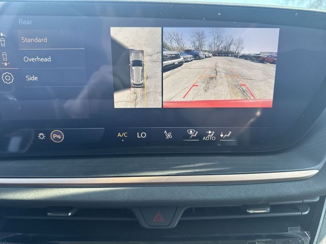 Buick Envision Vehicle Full-screen Gallery Image 17