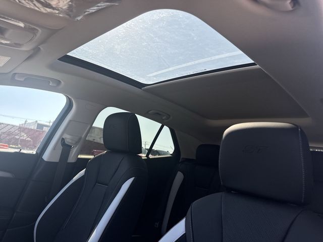 Buick Envision Vehicle Full-screen Gallery Image 22