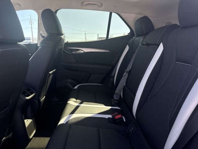 Buick Envision Vehicle Full-screen Gallery Image 23